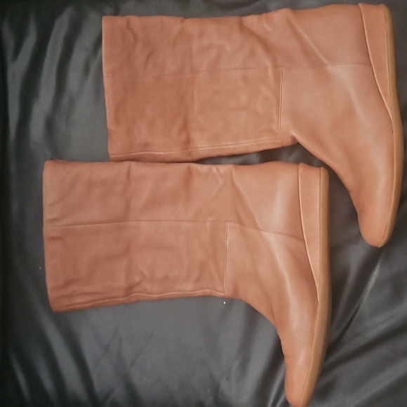 Millies Tan 100% Leather Pull On Wide Calf Boots SZ 7/7.5 US Woven Interior - Picture 2 of 13